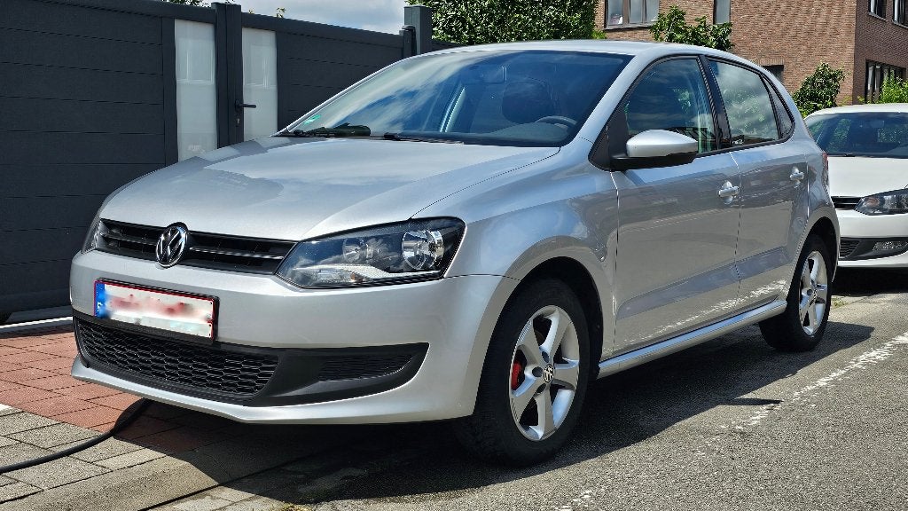 VW Polo Essence️NEW CHAÎNE MOTEUR & ENTRETIEN️Radar️GPS, Achat, Boîte manuelle, Entretenue par le concessionnaire, Noir