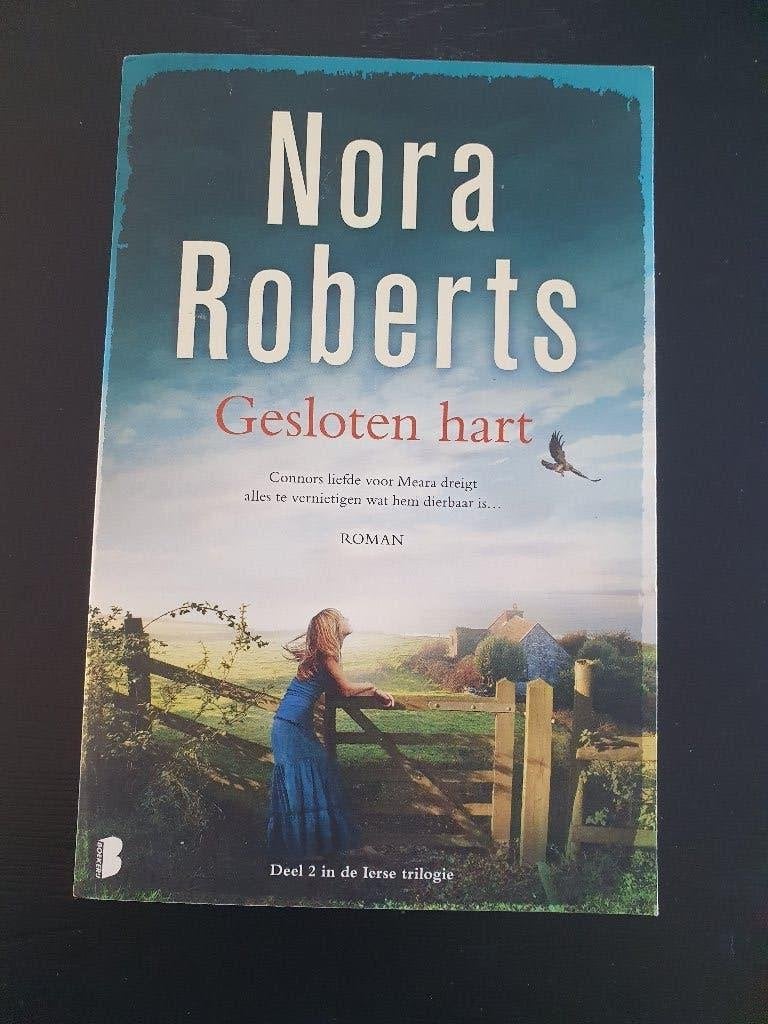 Gesloten hart: deel 2 Ierse trilogie van Nora Roberts, Ophalen of Verzenden, Gelezen, Nora Roberts