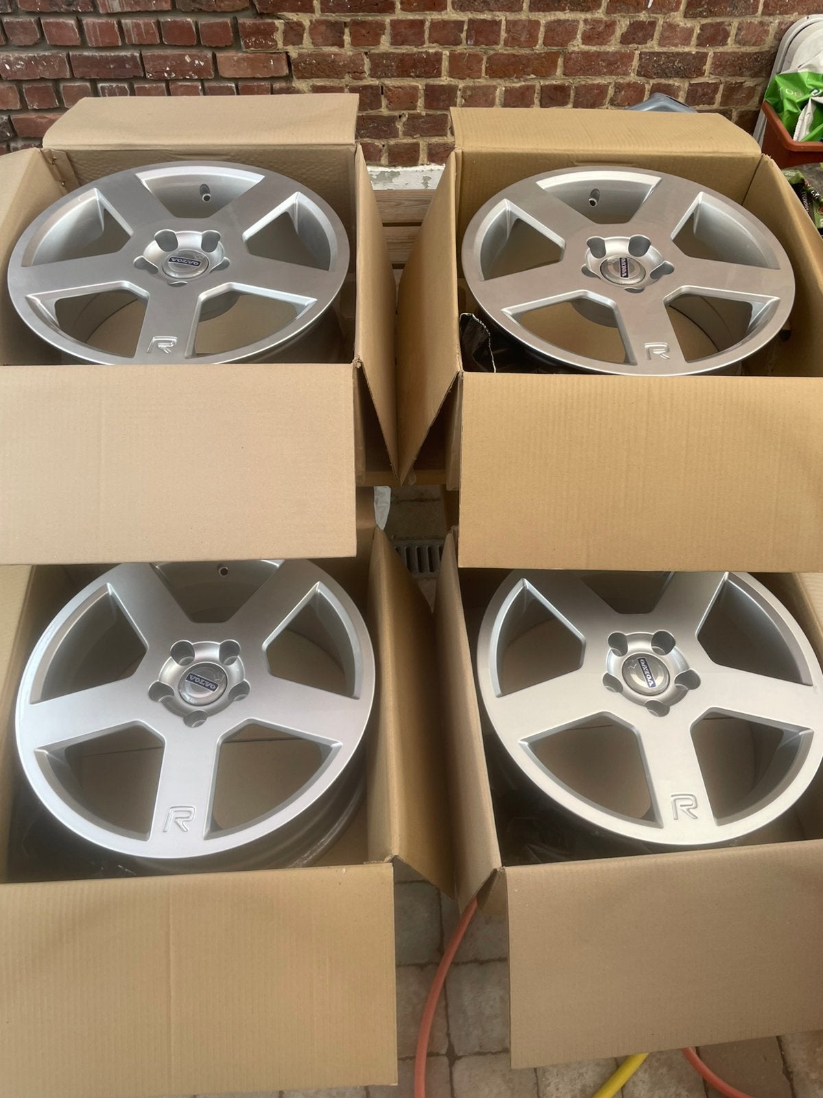 4 nieuwe zilveren, Volvo velgen., Ophalen, Nieuw, 17 inch, Velg(en)