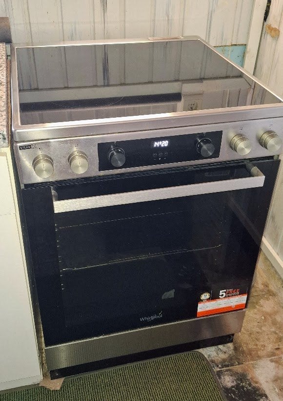 Whirlpool vitrokeramisch fornuis 60 cm, Elektronische apparatuur, Ophalen, Gebruikt, Keramisch, 4 kookzones