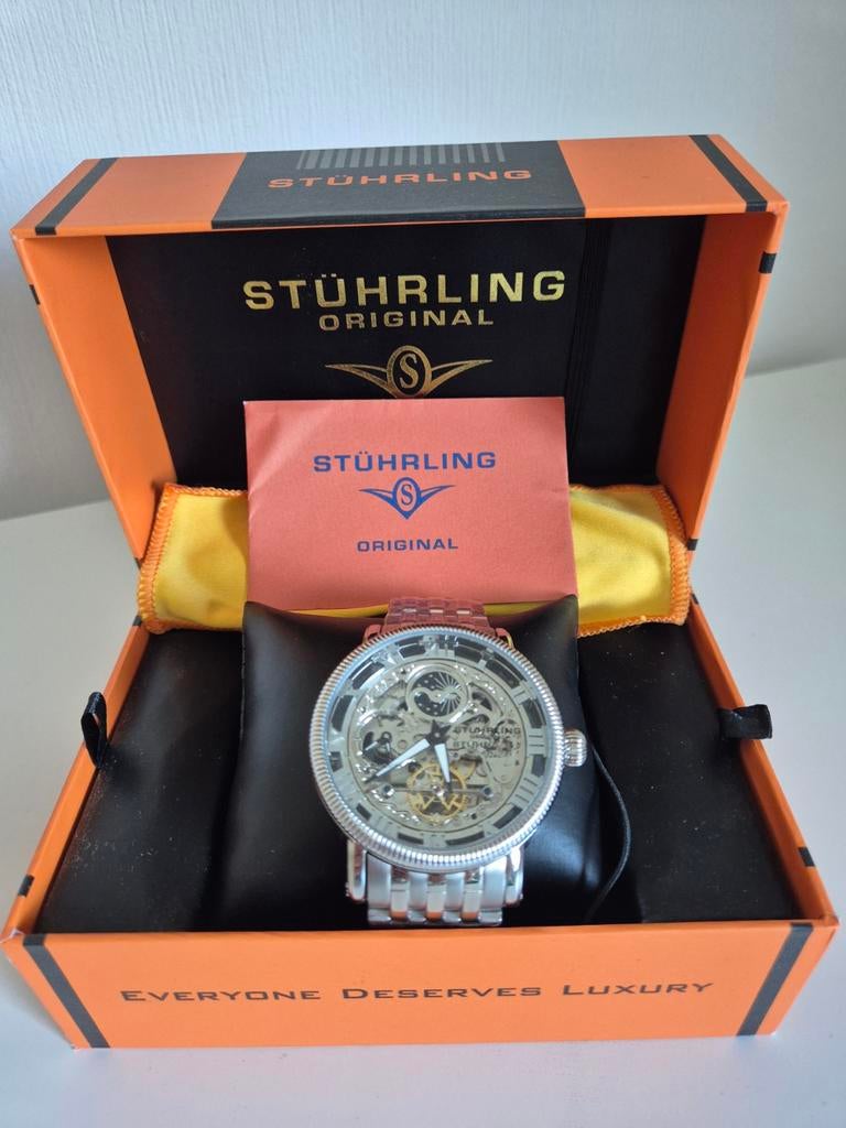 Heren horloge Stuhrling [ NIEUW ] nieuwprijs is 350Eur, Handtassen en Accessoires, Horloges | Heren, Ophalen of Verzenden