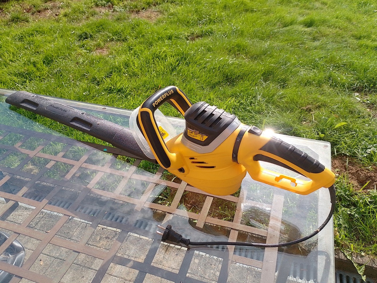 heggenschaar, Tuin en Terras, Ophalen, Zo goed als nieuw, Elektrisch, Powerplus