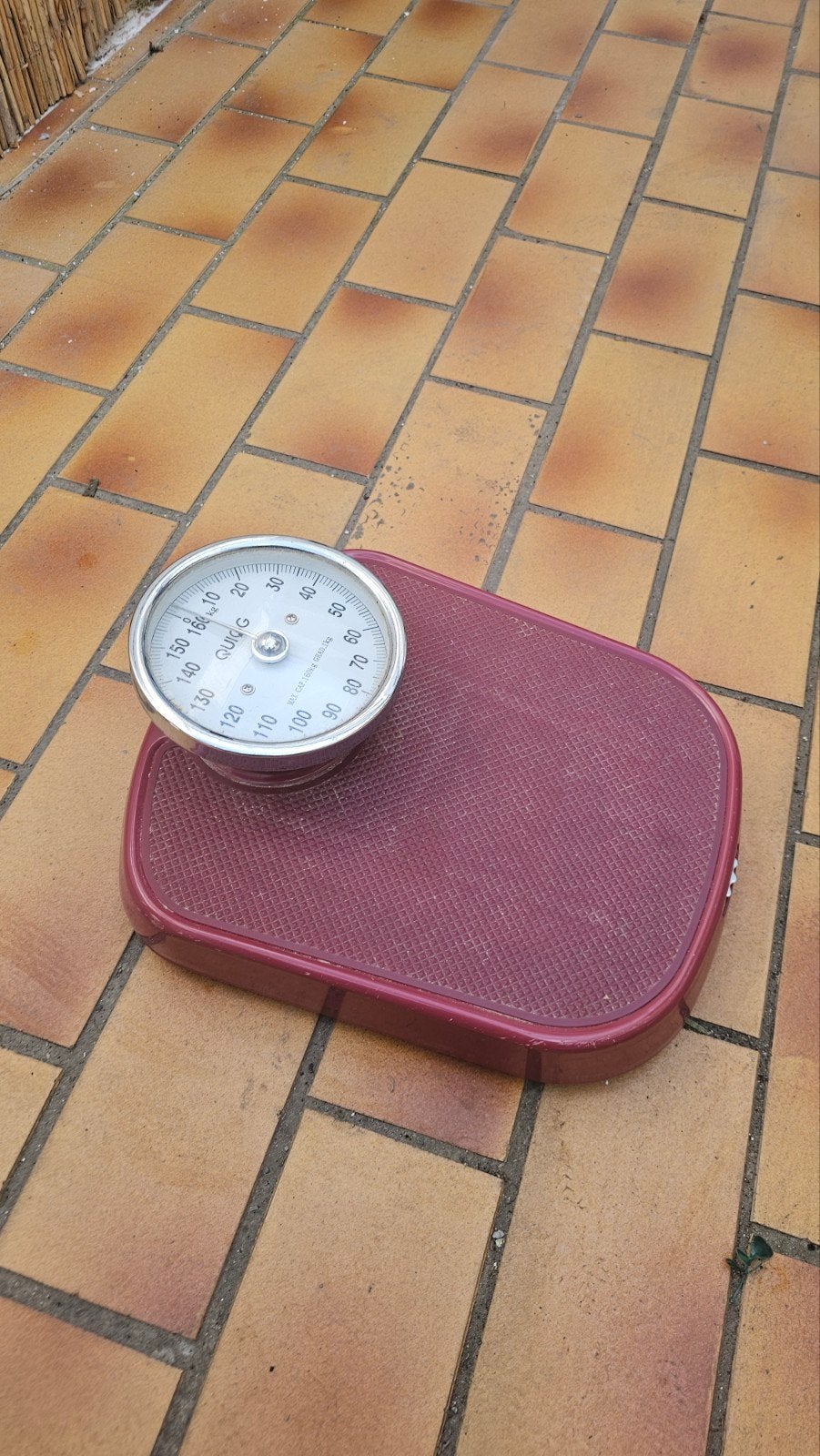 Weegschaal van Quigg, Ophalen
