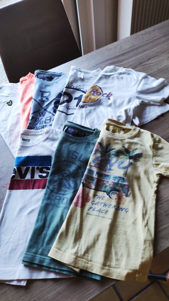 T shirts 6 jaar - 116 - 5€/stuk, Ophalen, Gebruikt, Verschillende merken, Shirt of Longsleeve