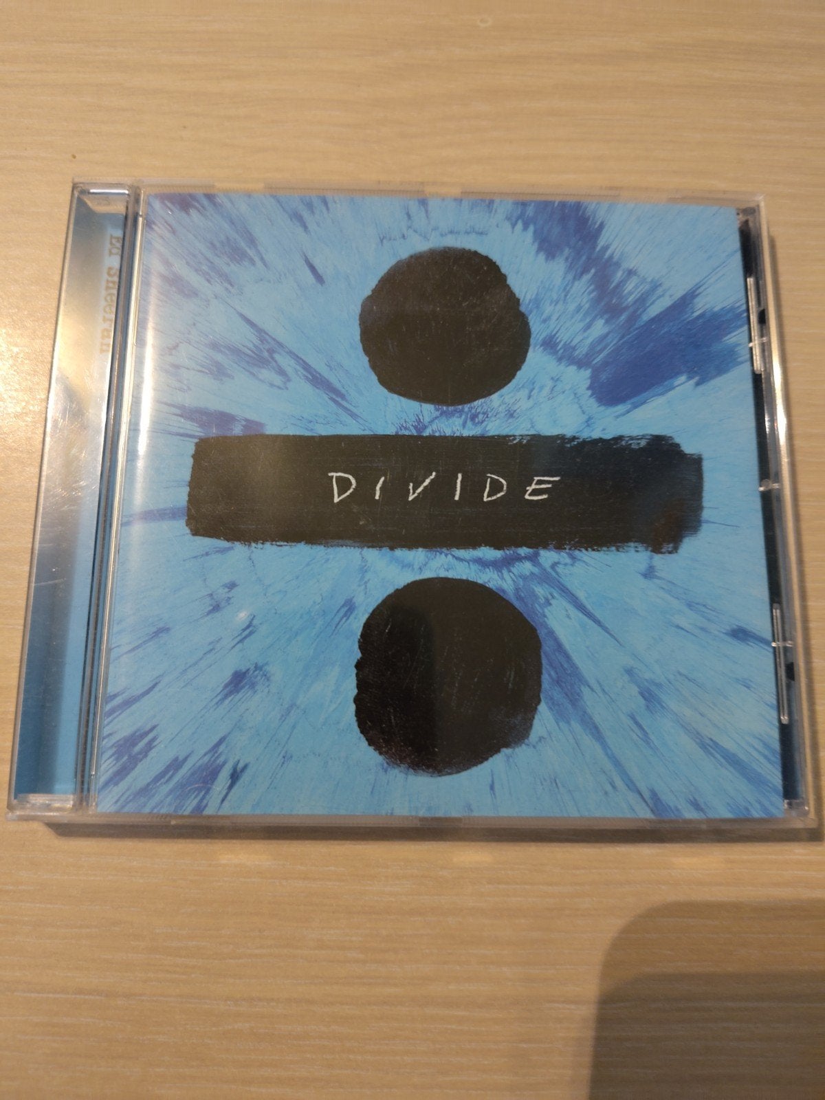 CD Ed Sheeran - Divide, Cd's en Dvd's, Pop, Ophalen of Verzenden, Zo goed als nieuw, Inclusief boekje