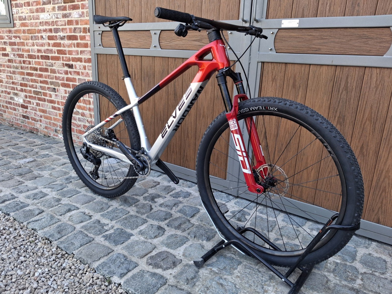 Peinture personnalisée New Elves Nandor Pro 29, Vélos & Vélomoteurs, Enlèvement