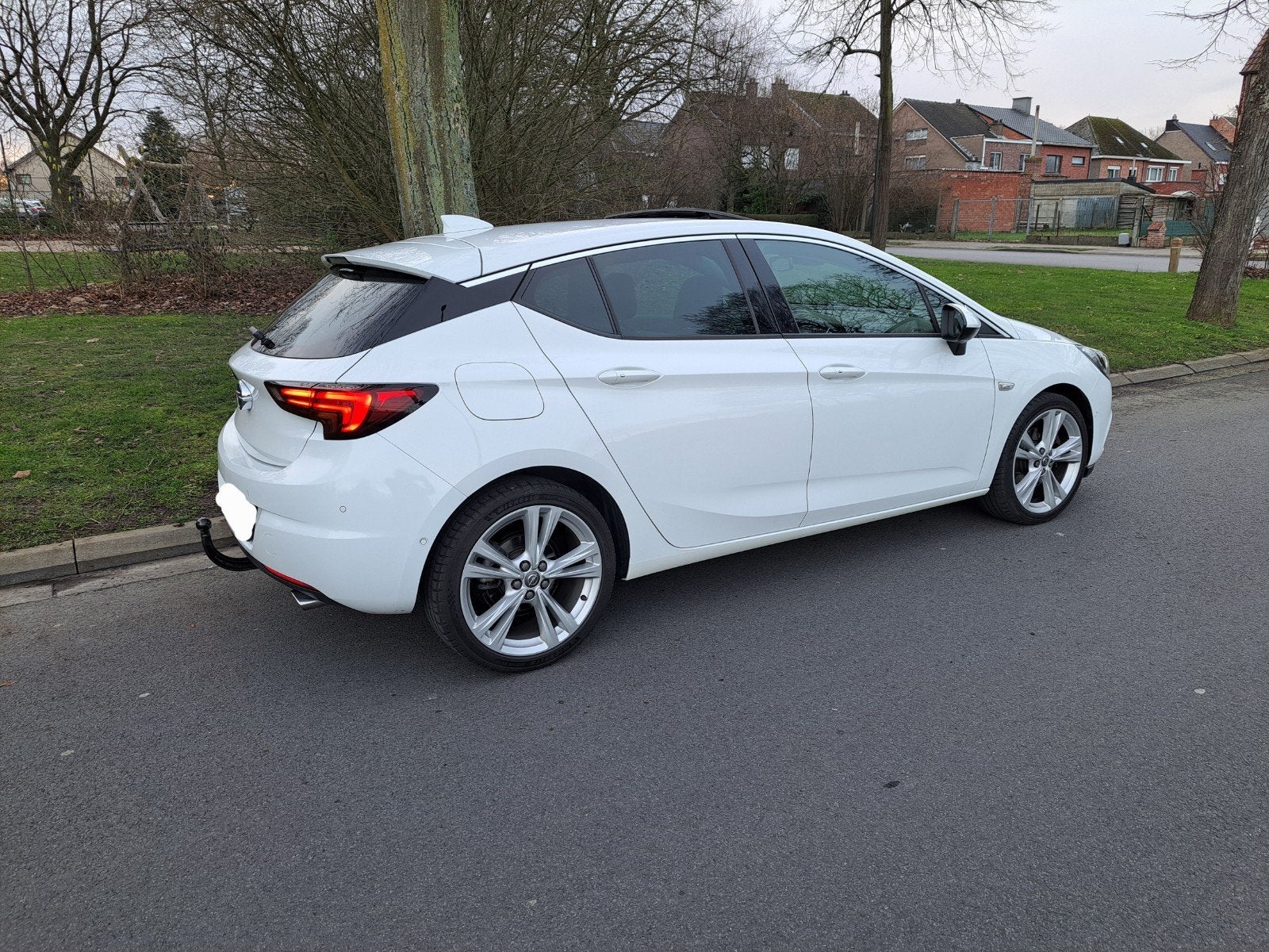 Opel Astra Sport 1.6 Benzine ( 200 pk ) Van 12/2017. Euro 6B, Auto's, Voorwielaandrijving, Dealer onderhouden, 4 cilinders, 1600 cc