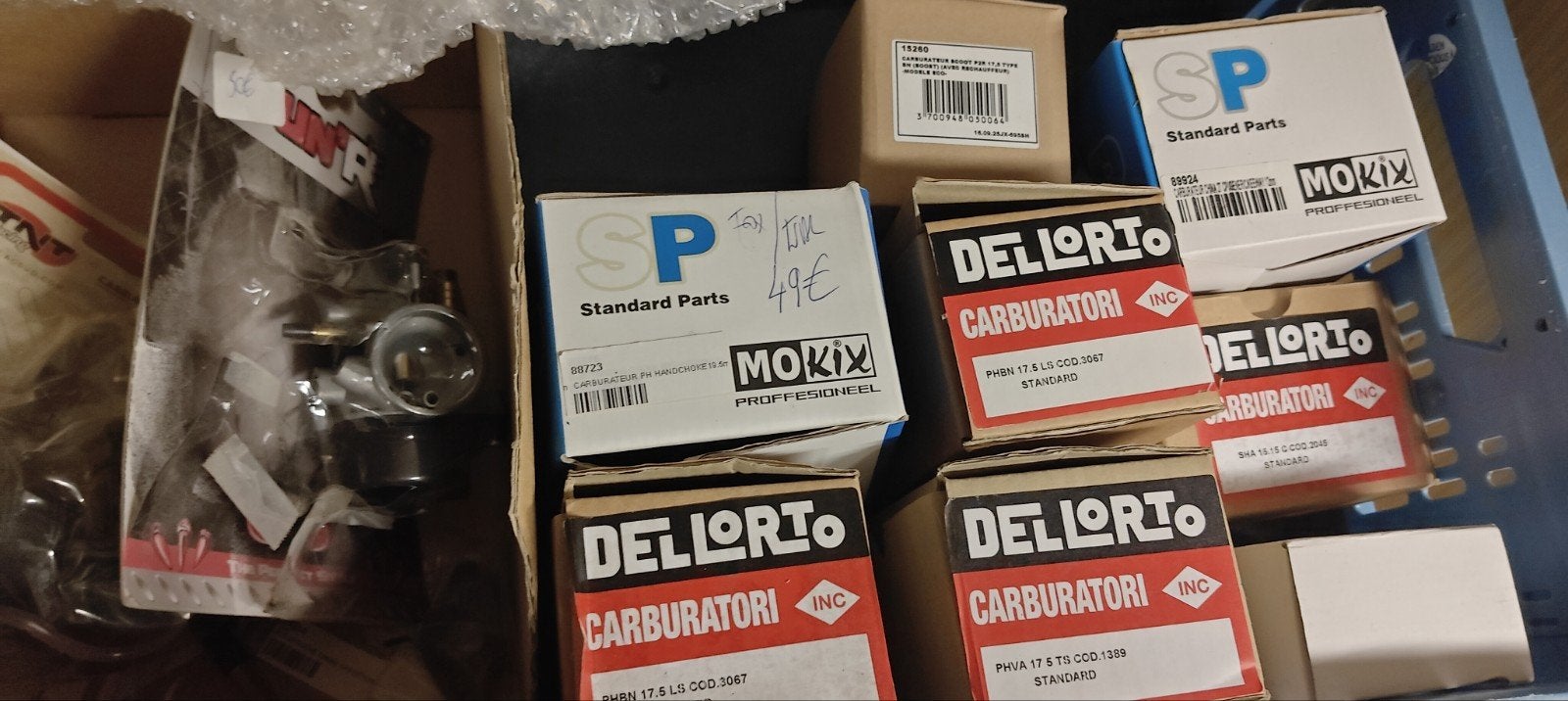 Carburateur neuf de stock, Carburateur