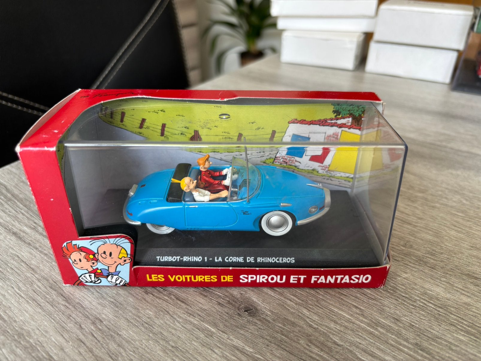 Voiture turbot rhino Spirou et Fantasio, Ophalen of Verzenden, Beeldje of Figuurtje