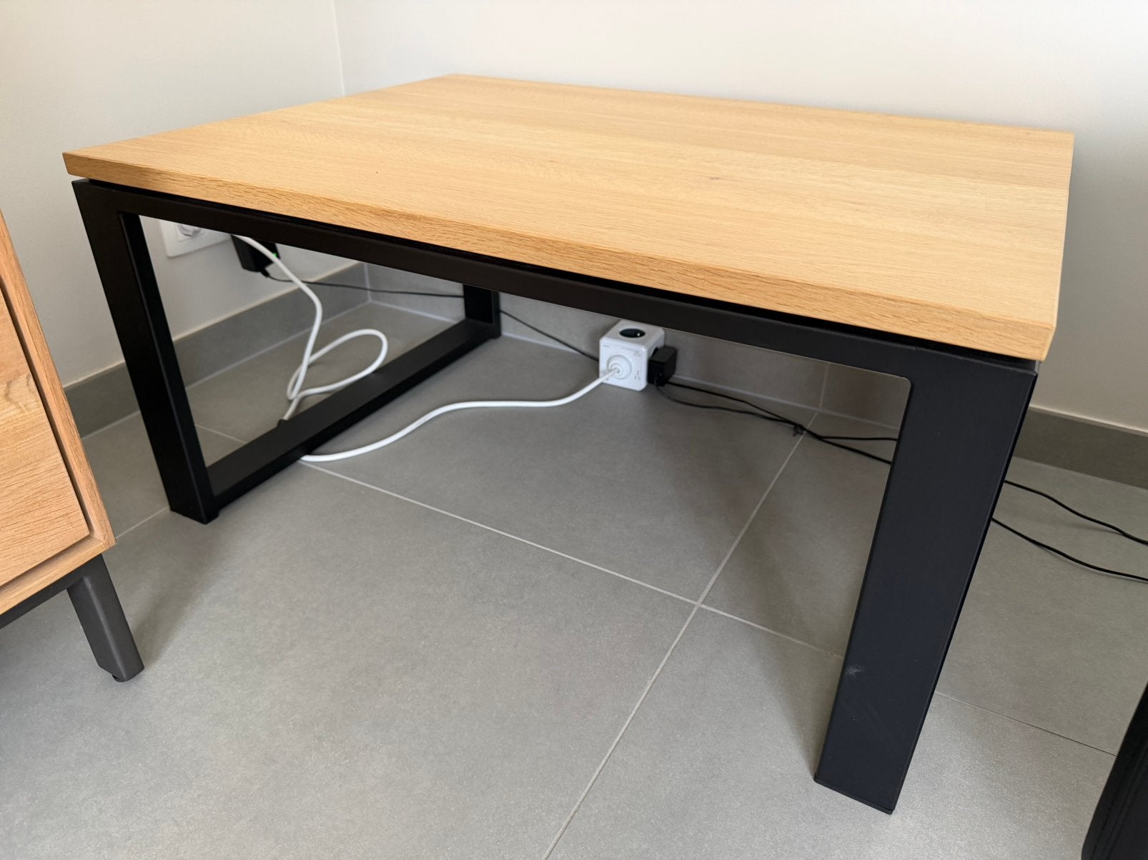 Salontafel eik met U onderstel poederlak, Ophalen, 50 tot 100 cm, Eikenhout, 50 tot 100 cm