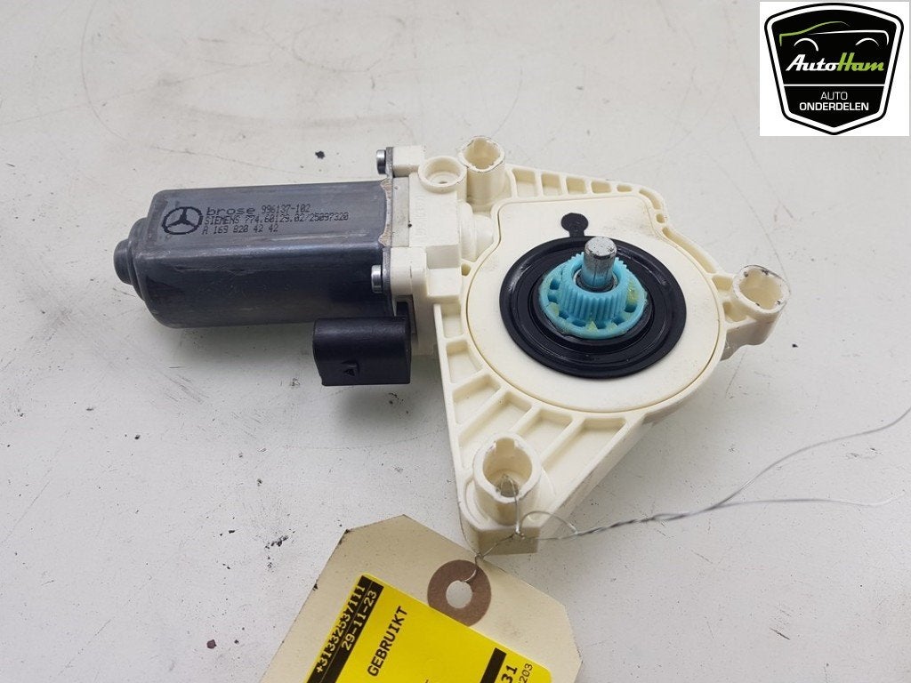MOTEUR LEVE VITRE ELECTRIQUE A (W169) (|A1698204242|), Autos : Pièces & Accessoires, Carrosserie & Tôlerie, Mercedes-Benz, Utilisé