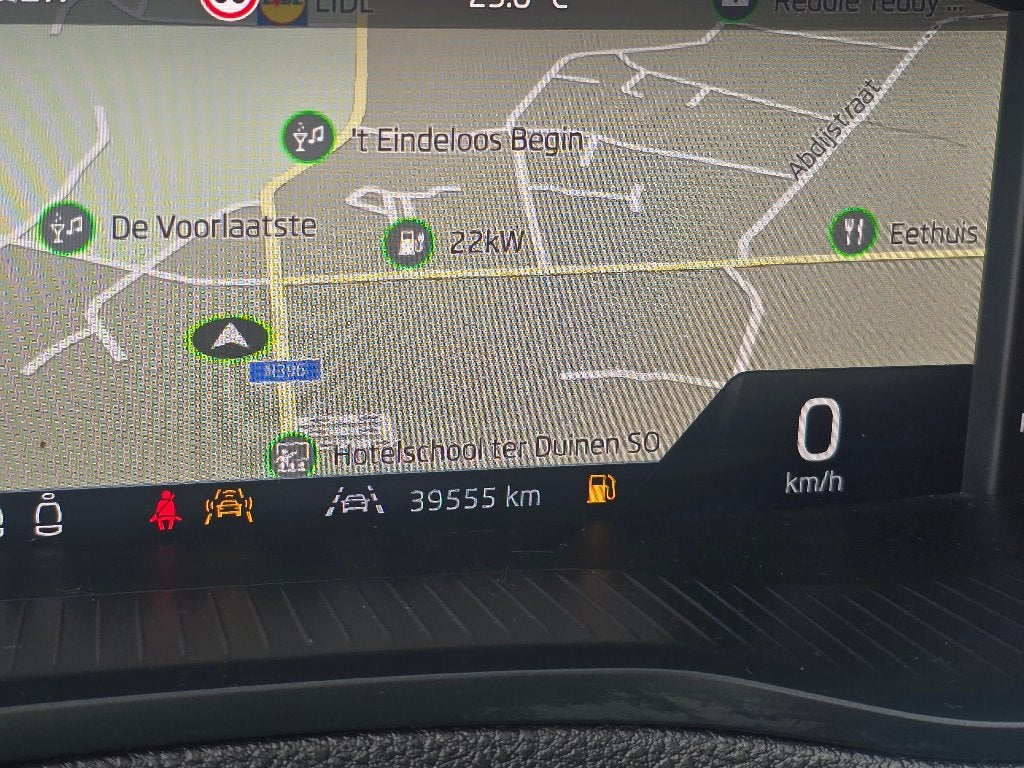 ✔SKODA KAROQ 1.5 - 2024 Euro6 - 39 000 km❕ Apps, Airco,.., Auto's, Skoda, Stof, 4 cilinders, Lane Keeping Assist, Karoq