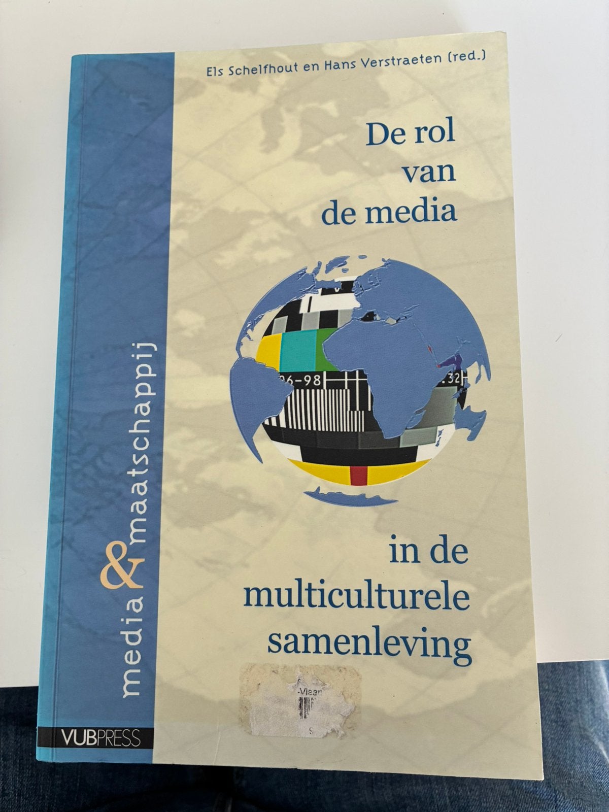 De rol van de media in de multiculturele maatschappij, Ophalen of Verzenden, Zo goed als nieuw