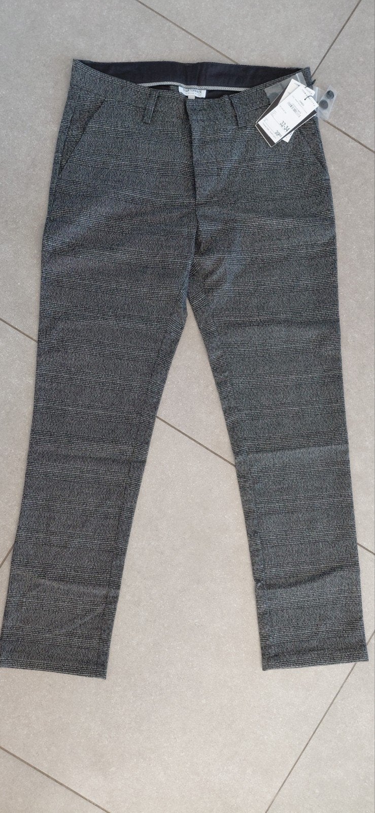 pantalon homme neuf avec étiquettes 32/34 JBC, Vêtements | Hommes, Enlèvement, Neuf, Gris, JBC