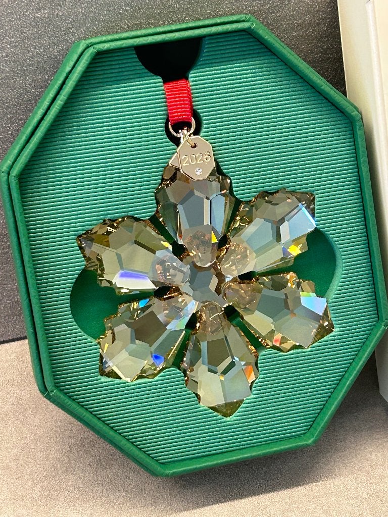 Swarovski Kerst Limited Ed. Ornament golden Festive 2026, Ophalen of Verzenden, Nieuw, Figuurtje