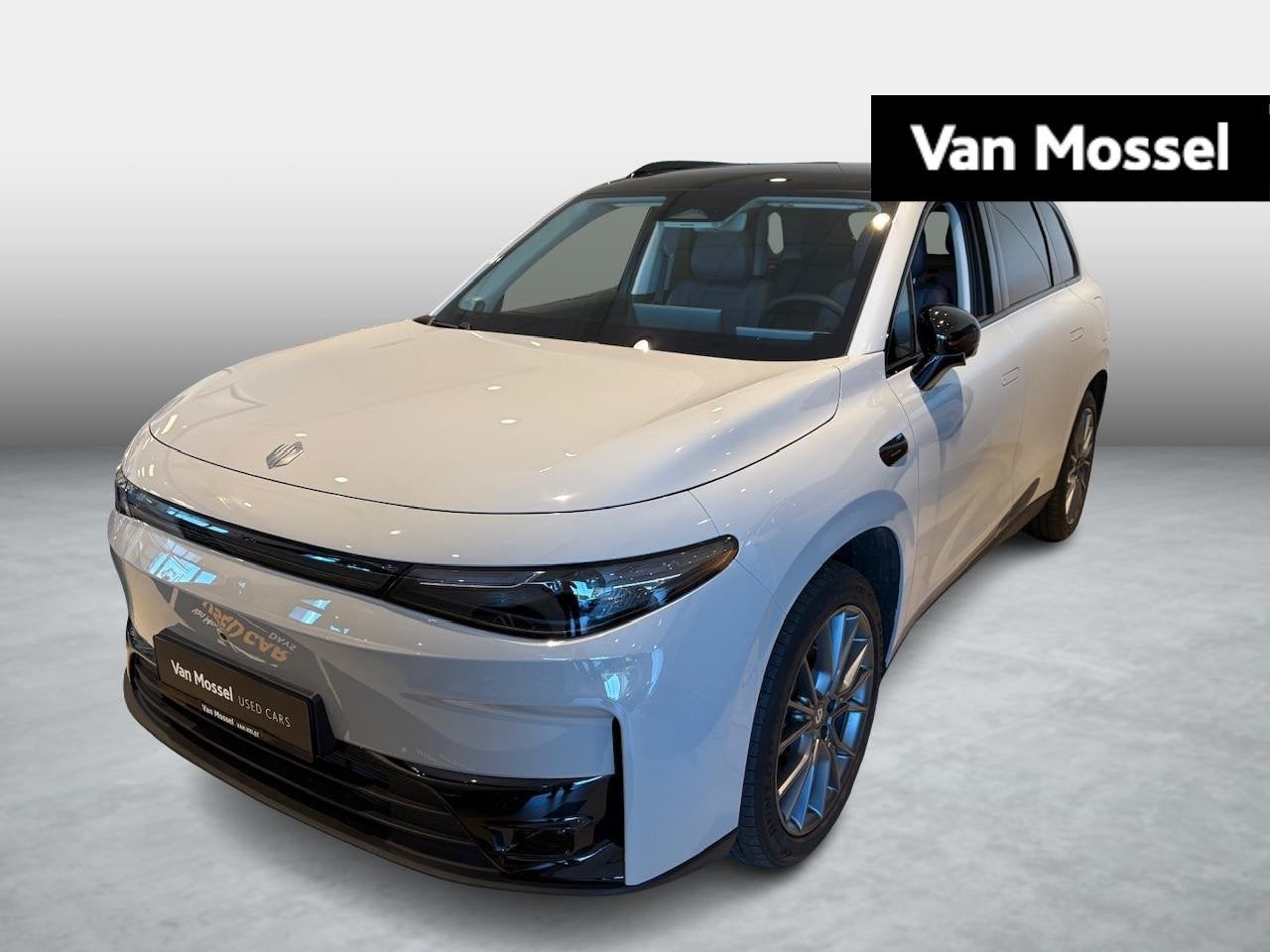 Leapmotor C10 REEV Design, Auto's, Automaat, Gebruikt, https://public.car-pass.be/vhr/ffc071dc-18e4-49db-8620-433ebdb3296c, 4 cilinders
