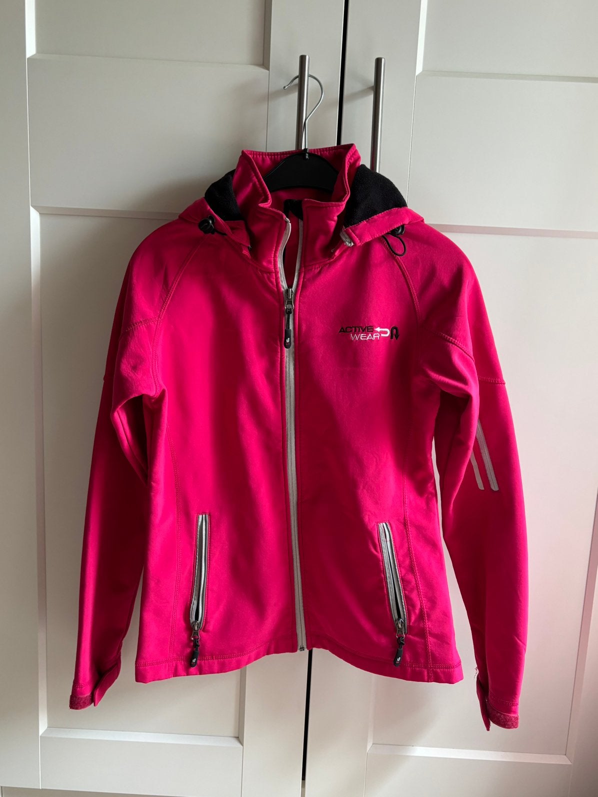 Felroze sportjas, Kleding | Dames, Wintersportkleding, Ophalen of Verzenden, Zo goed als nieuw, Maat 36 (S), Jack