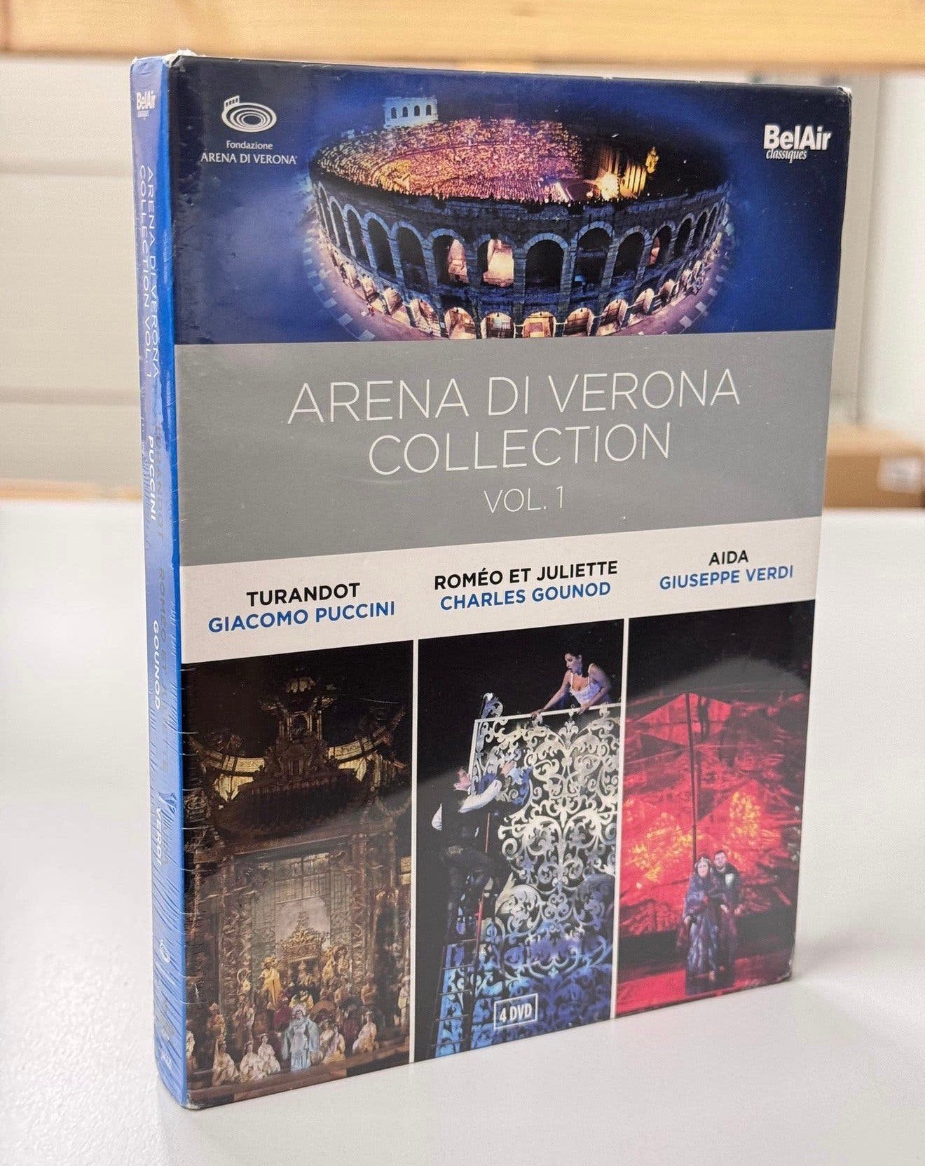 Collection Arena Di Verona Vol 1 coffret 4 DVDs DVD NOUVEAU, CD & DVD, Enlèvement ou Envoi, Neuf, dans son emballage