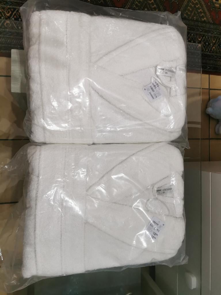 2 peignoirs neuf Zeeman, Maison & Meubles, Enlèvement, Neuf, Blanc, Autres types