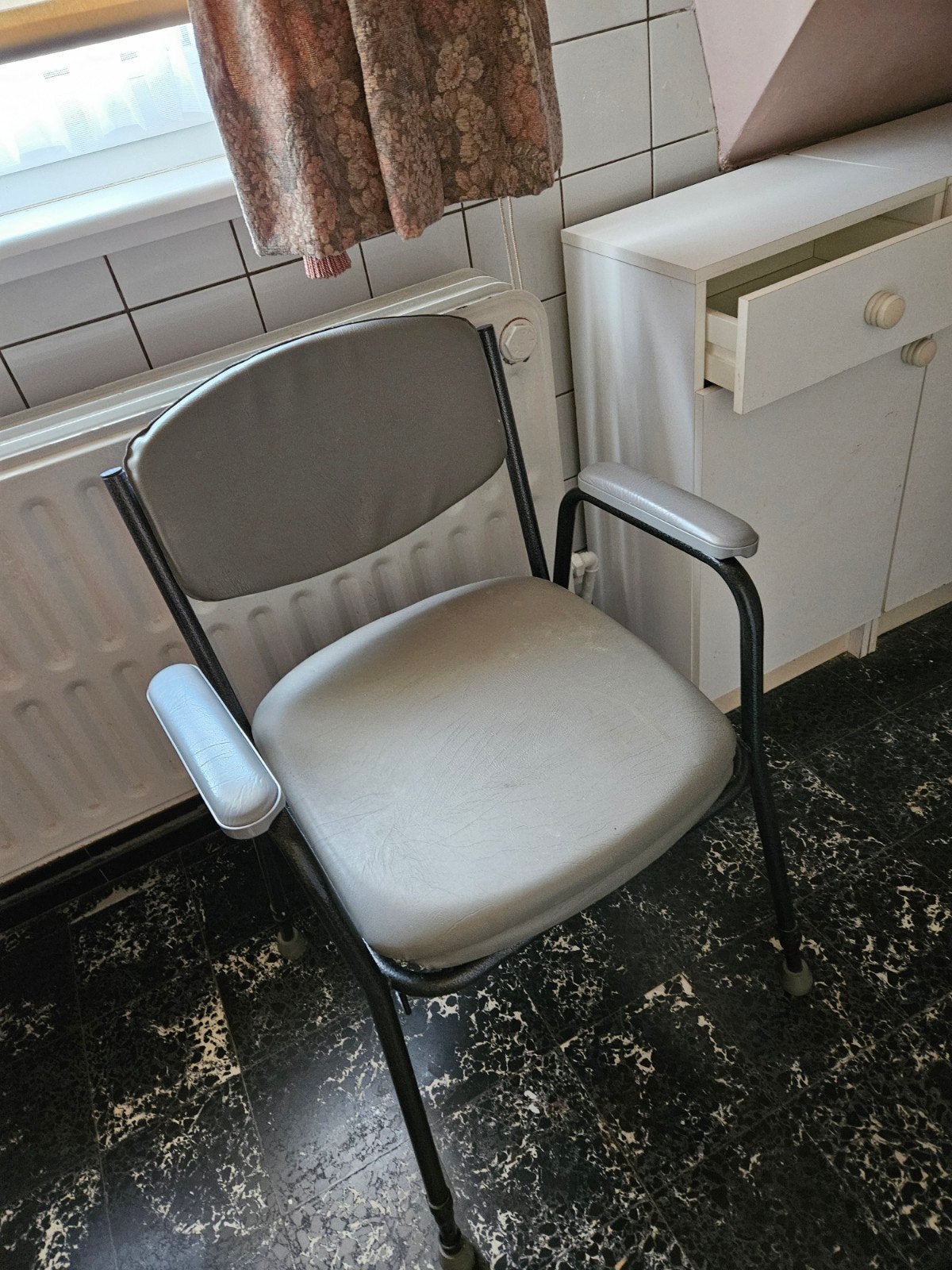 toiletstoel GRATIS, Ophalen