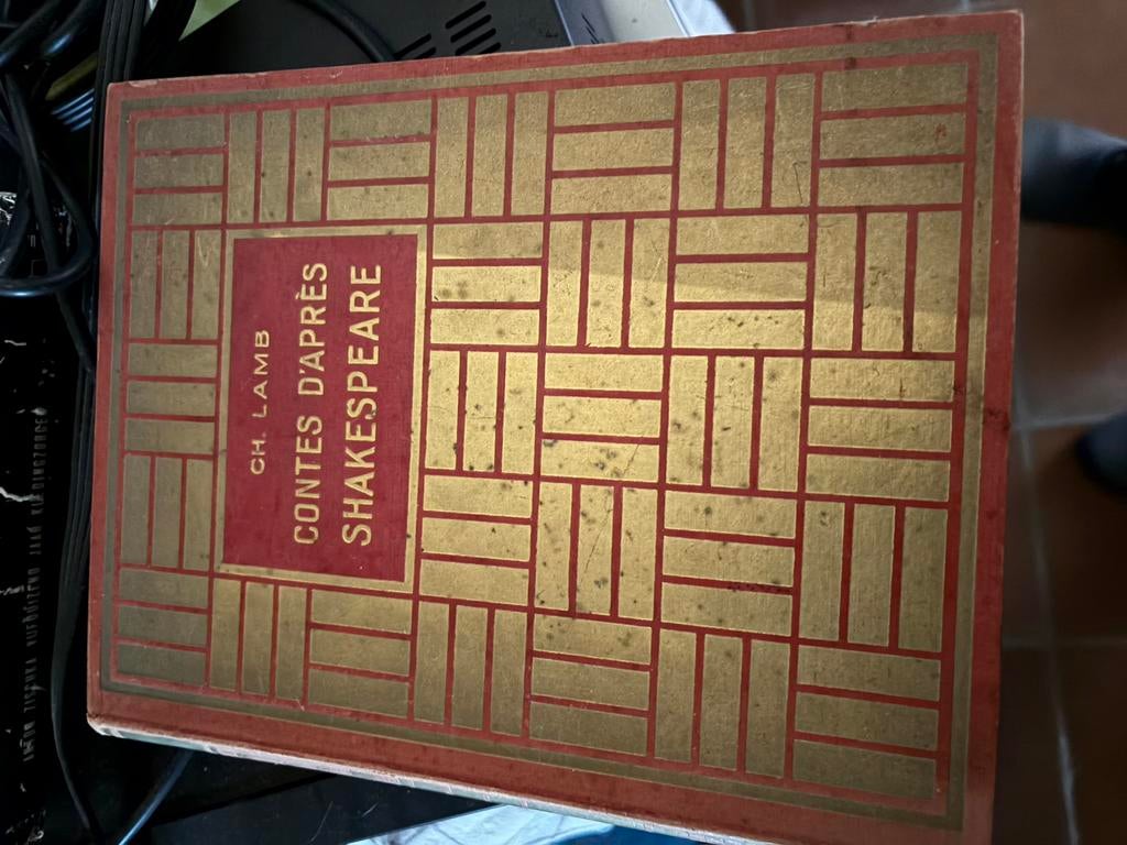 Contes de Shakespeare, Antiquités & Art, Enlèvement