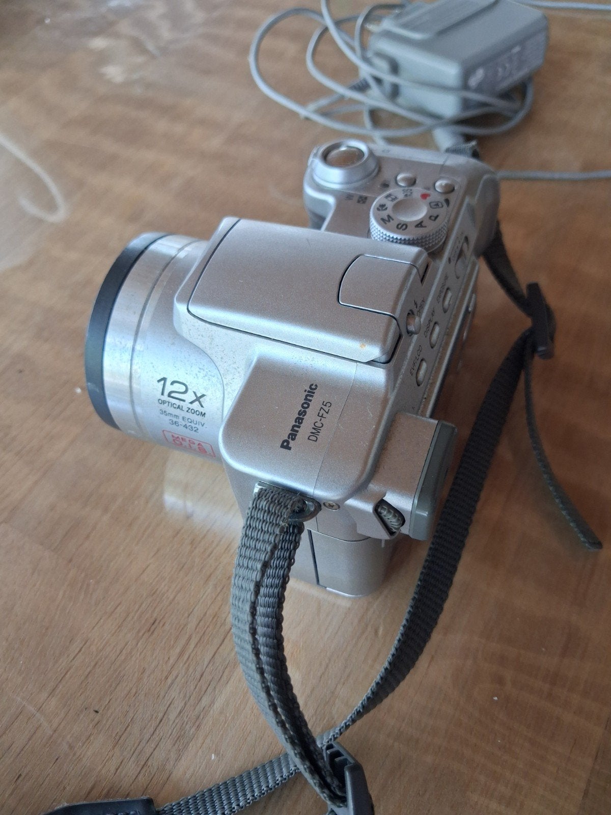 Caméra Panasonic DMC-FZ5, TV, Hi-fi & Vidéo, Caméscopes analogiques, Caméra, Enlèvement ou Envoi