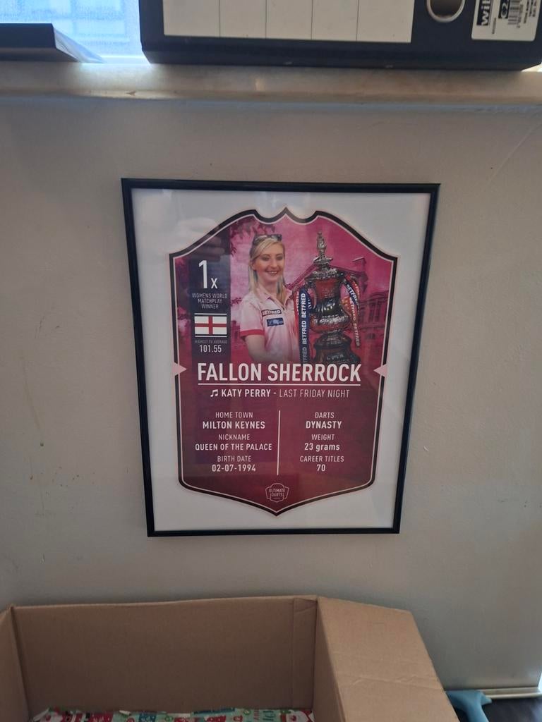 Darts kaart fallon sherrock, Sport en Fitness, Darts, Ophalen