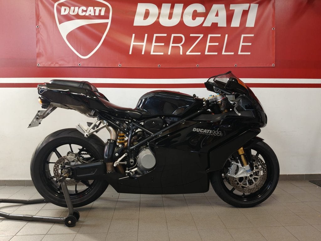 DUCATI 999S NOIRE, Motos, Motos | Ducati, Entreprise, Sport, plus de 35 kW, 2 cylindres, Permis Moto A, Manuelle, Occasion, Occasion