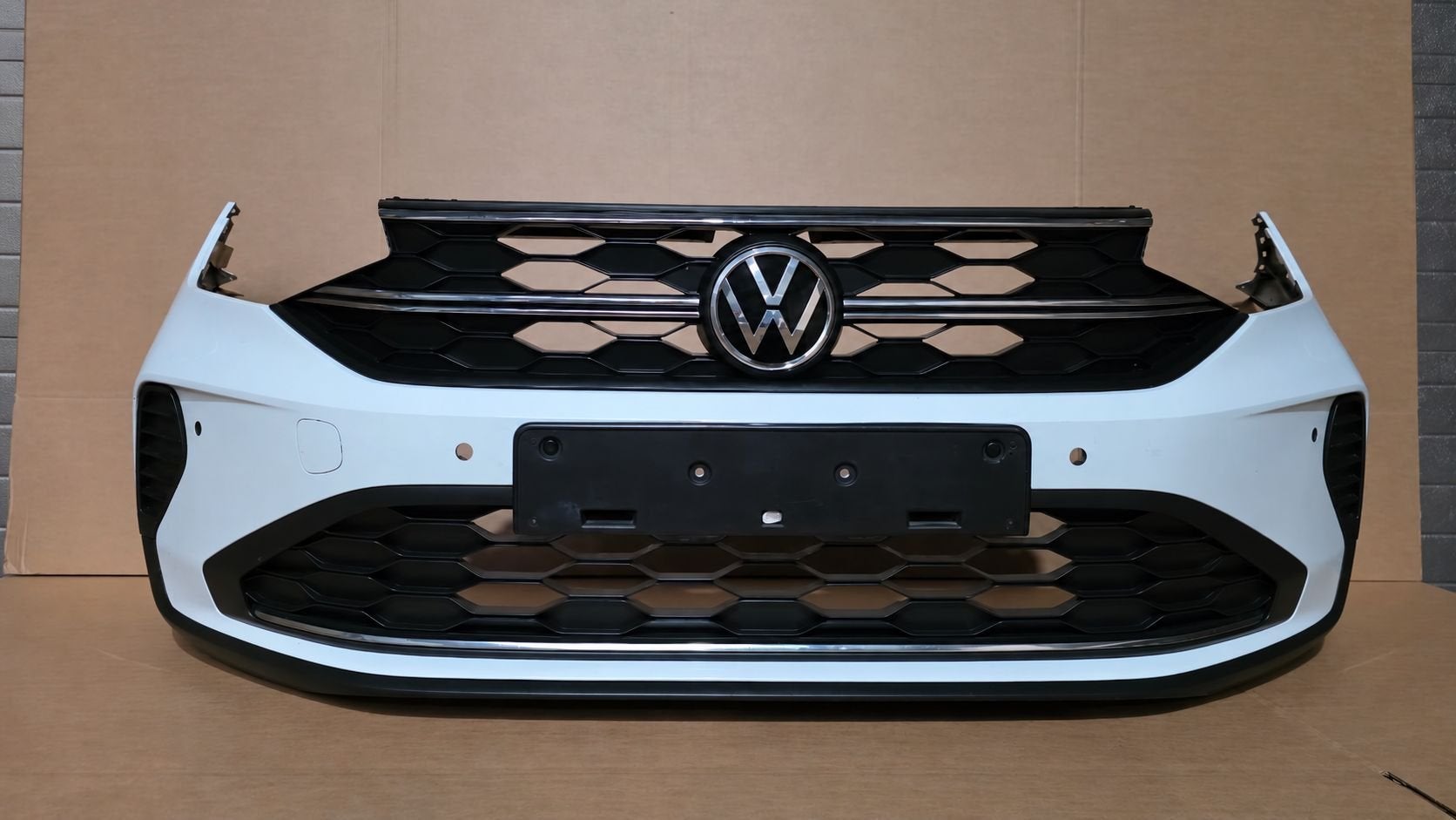 Voorbumper VW Taigo Origineel 2G7807221C PDC L C9A Bumper, Volkswagen, -, Origine de la pièce connue, Utilisé
