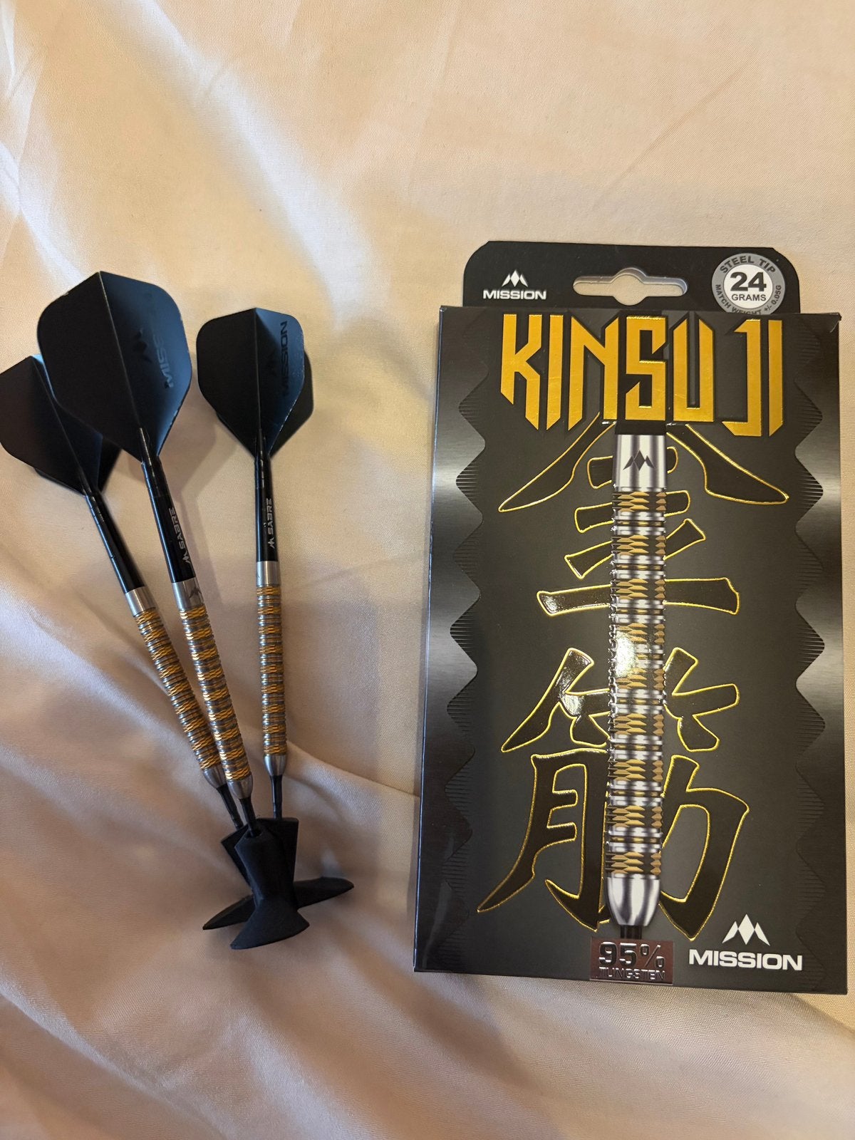 Mission Kinsuji 24 gram, Sport en Fitness, Darts, Ophalen of Verzenden, Zo goed als nieuw