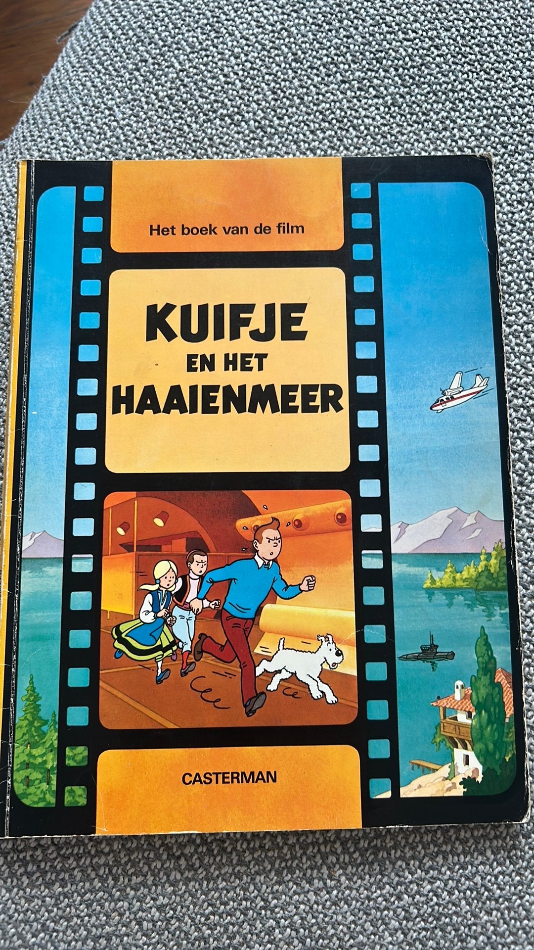 Kuifje – Kuifje en het Haaienmeer (Casterman, 1973‑editie), Verzamelen, Ophalen of Verzenden, Kuifje, Gebruikt, Boek of Spel