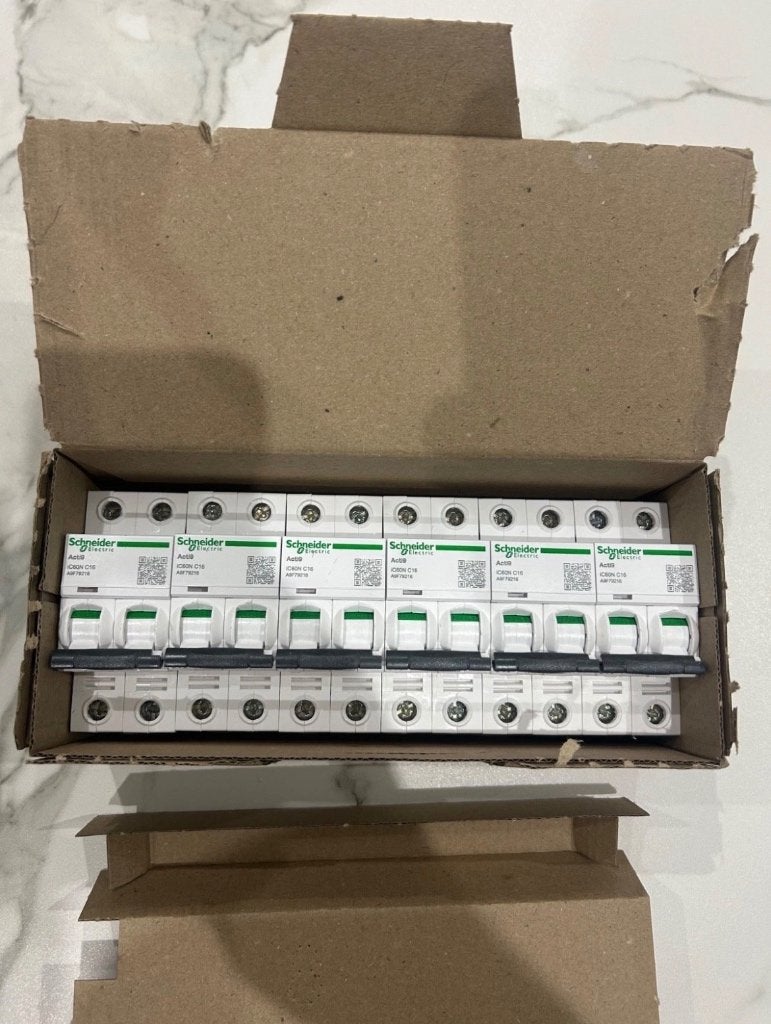 Lot de 6 disjoncteurs -Schneider Acti9 iC60N C16 2P, Bricolage & Construction, Électricité & Câbles, Enlèvement ou Envoi, Neuf