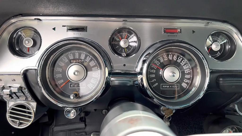 Wanted, tableau de bord Mustang 1967 1968 68 67, Enlèvement ou Envoi