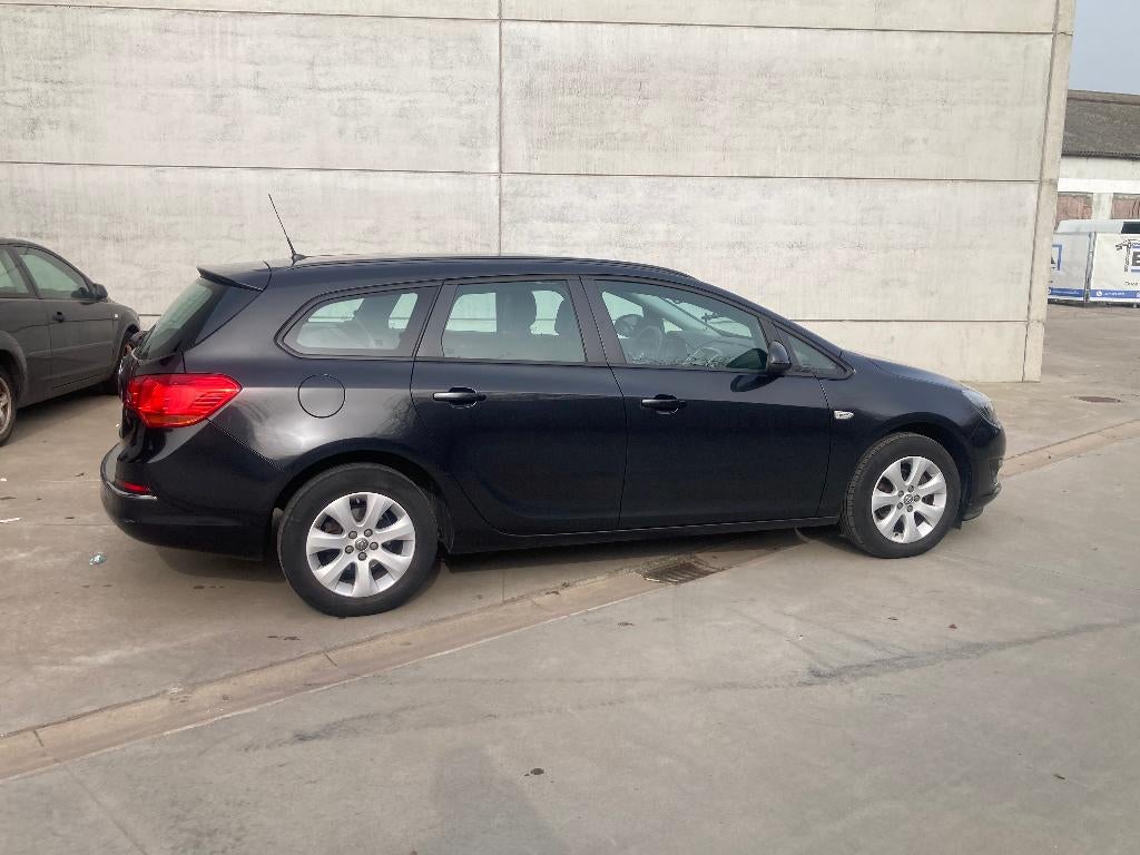 Opel Astra Break 1.4benzine 2015 met 78000km*zeer goed*EURO6, Auto's, Opel, Bedrijf, Astra, ABS, Airbags, Airconditioning, Alarm