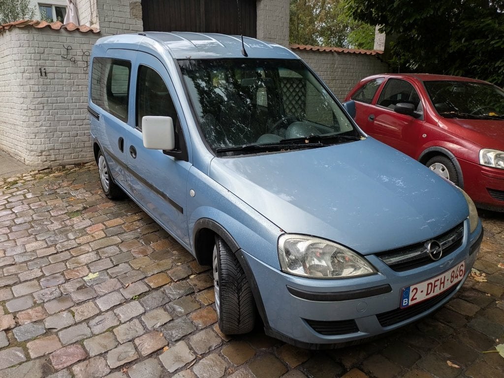 OPEL COMBO  AIRCONDITIONING lees de advertentie aandachtig, Auto's, Voorwielaandrijving, Dealer onderhouden, 4 cilinders, Particulier