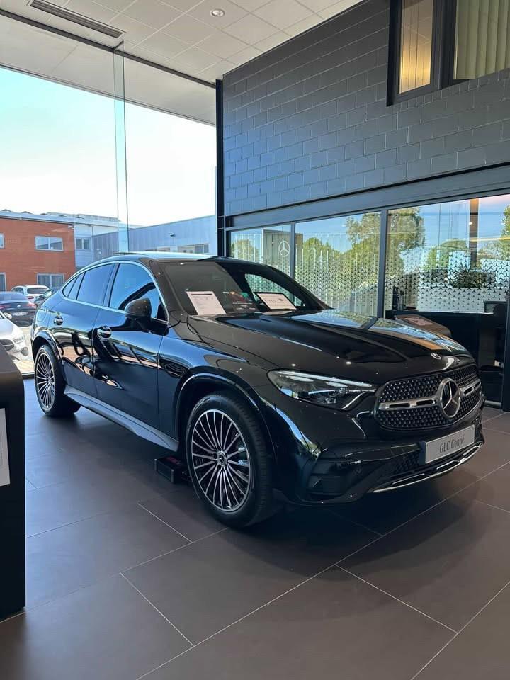 Mercedes-Benz GLC-klasse Coupé GLC 200 4MATIC Star Edition, Auto's, Stof, 4 cilinders, Zwart, Bedrijf