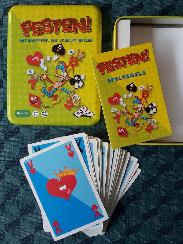 Nieuw spel Pesten, 2-4 spelers, 6+, + 1 gratis promo, Ophalen of Verzenden, Nieuw, Identity Games
