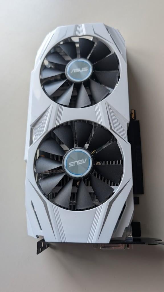 schermkaart pc, Computers en Software, Ophalen of Verzenden, Zo goed als nieuw, PCI-Express 4, HDMI