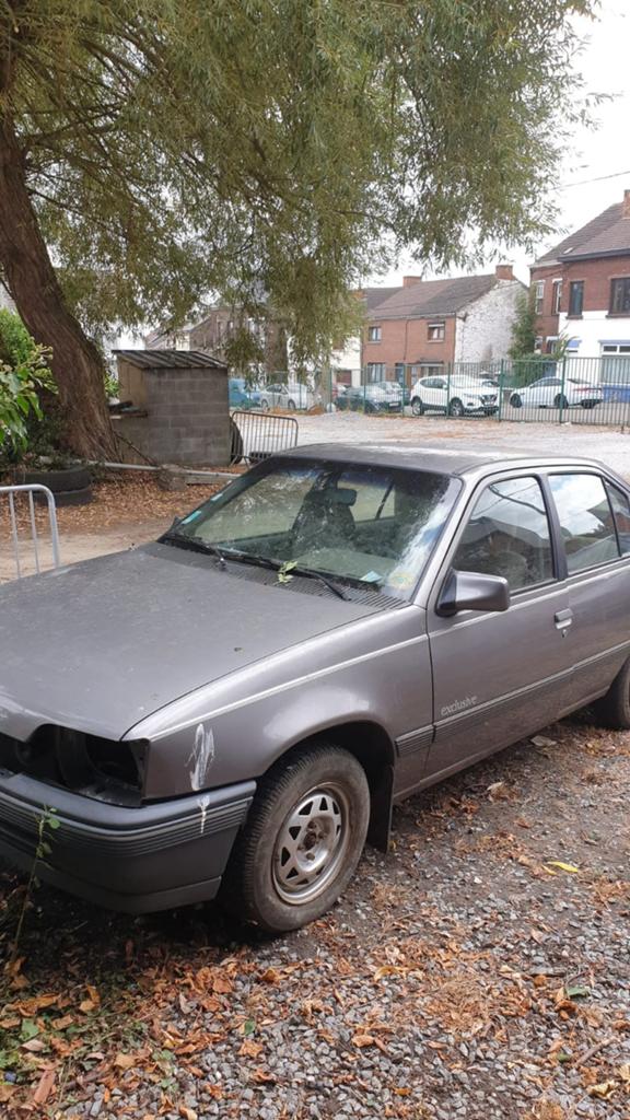 Opel Kadett 1400s 1985  -POUR PIECES-, Auto-onderdelen, Overige Auto-onderdelen, Ophalen