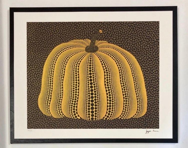 Yayoi Kusama : lithographie 40 par 50 cm. Vendue encadrée, Antiquités & Art, Art | Lithographies & Sérigraphies, Enlèvement ou Envoi