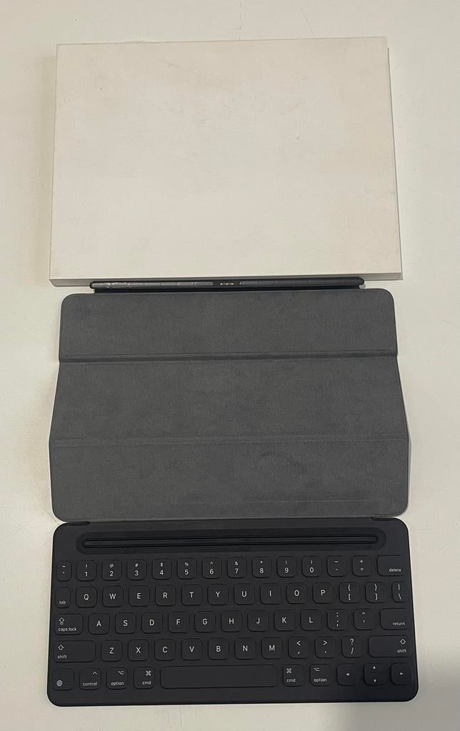 Apple iPad Smart Keyboard, Computers en Software, Ophalen, Zo goed als nieuw