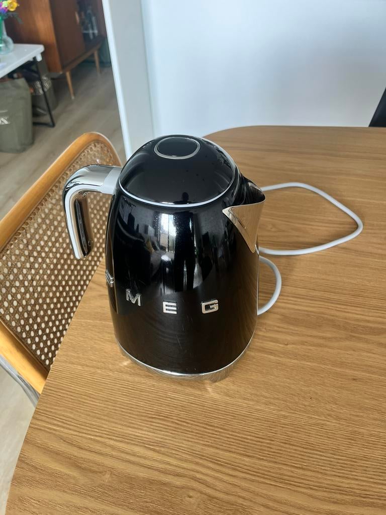 Waterkoker SMEG, Elektronische apparatuur, Waterkokers, Ophalen, Zo goed als nieuw