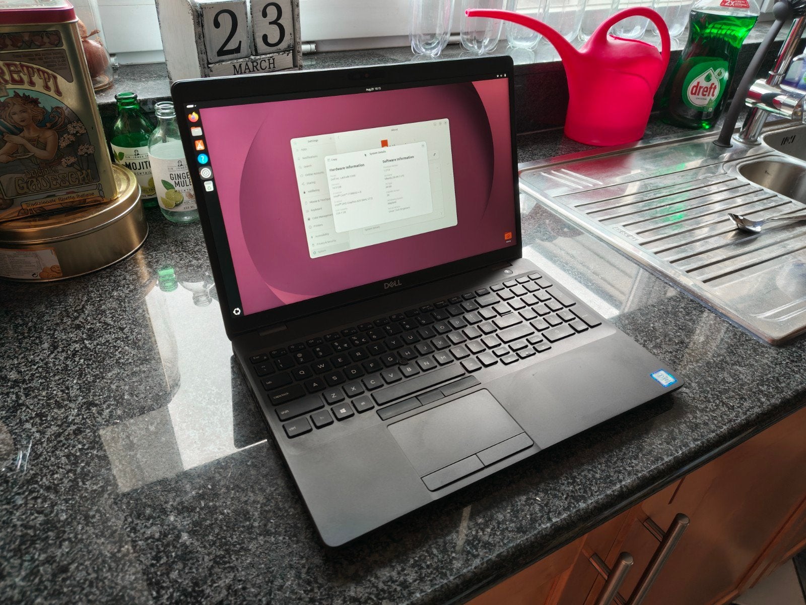 Dell Latitude 5500 - I7 - 16GB - 256GB - qwerty, Computers en Software, 256 GB, Ophalen of Verzenden, Zo goed als nieuw, SSD