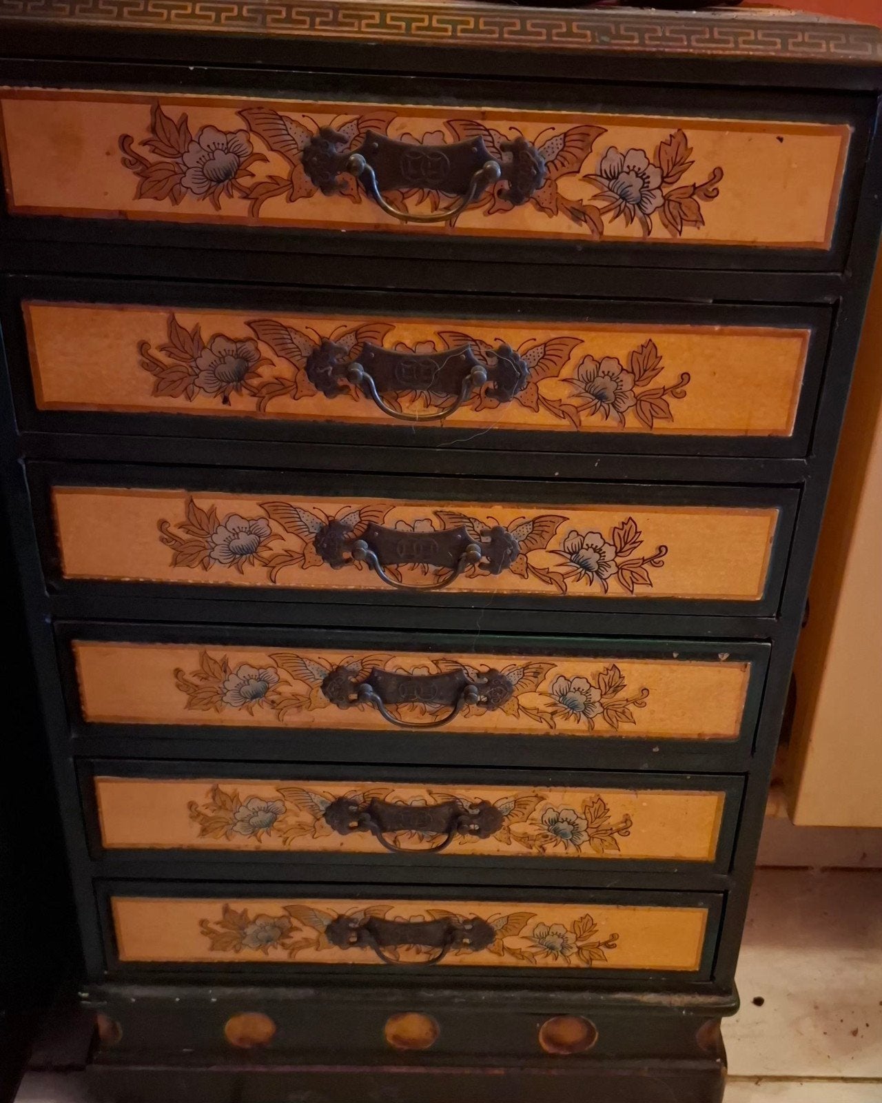Petit meuble à motif oiseaux, Maison & Meubles, Enlèvement