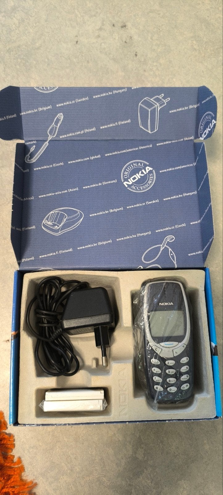 nokia 3310 Benelux en boîte, Enlèvement ou Envoi, Classique ou Candybar, Clavier physique, Comme neuf