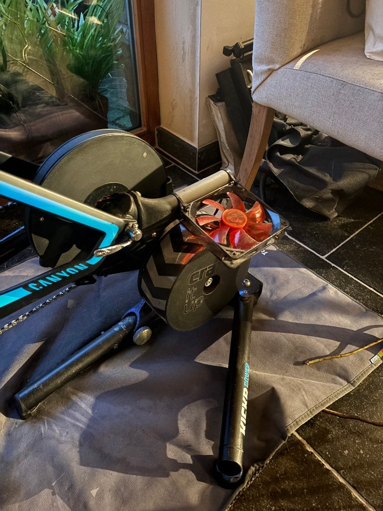 Wahoo Kickr power trainer V3, Ophalen, Gebruikt, Wahoo
