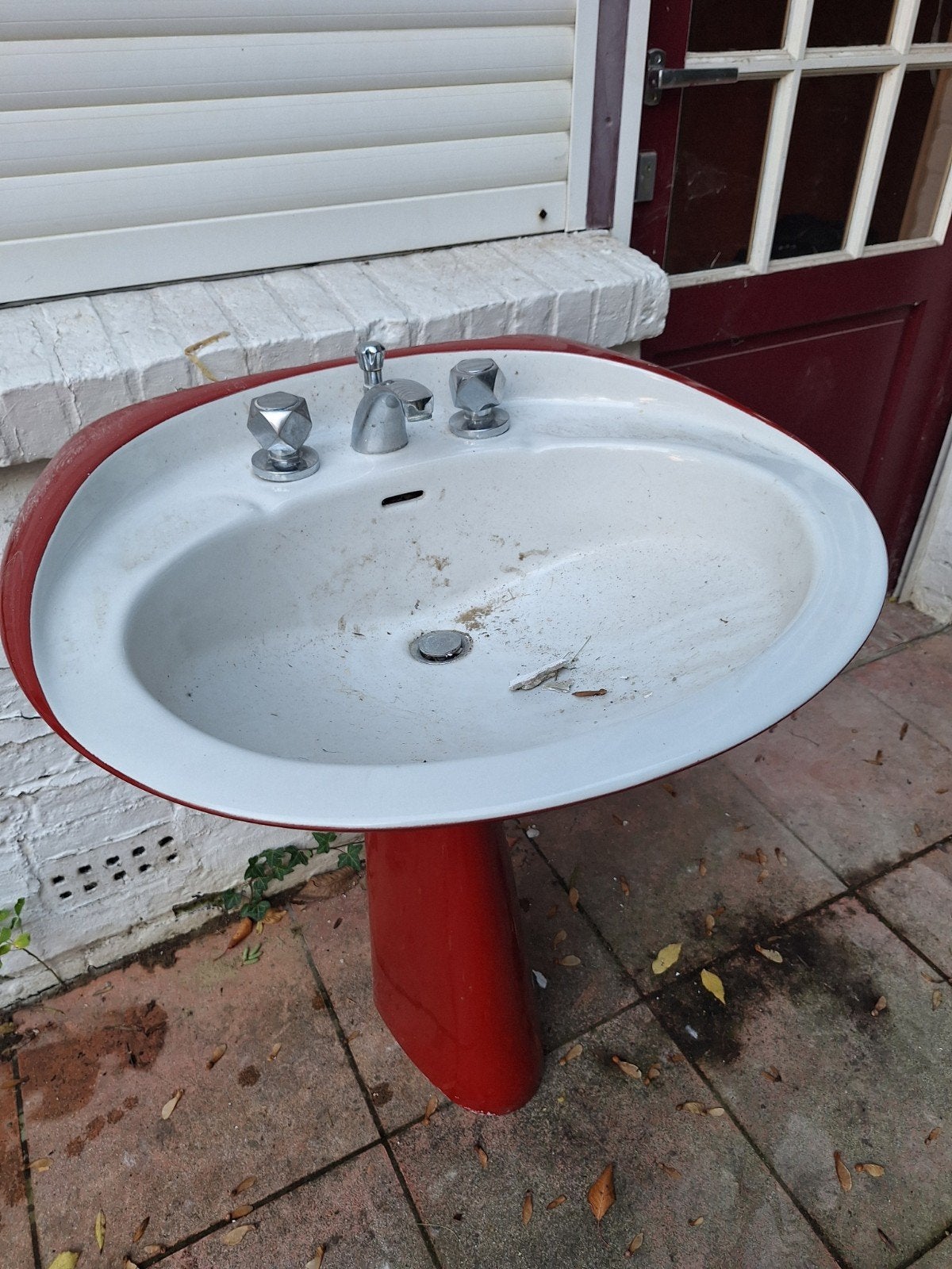 Lavabo Vintage - retro rouge et blanc, Doe-het-zelf en Bouw, Ophalen, Gebruikt, Wastafel