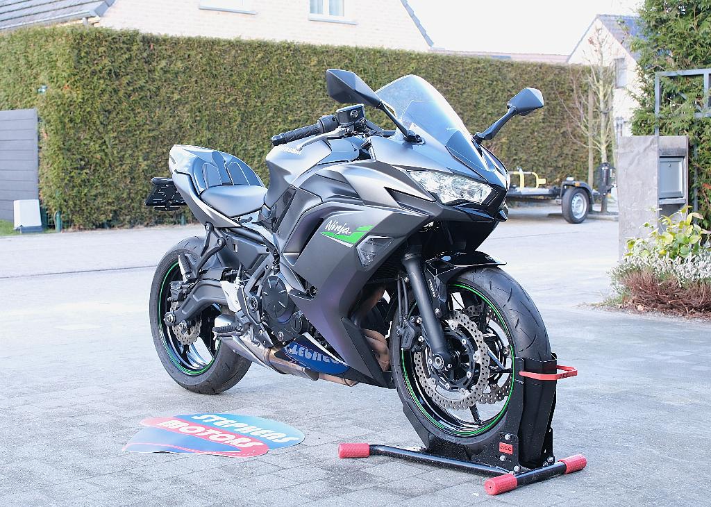 Kawasaki Ninja 650 Sport 35/50kw, 2 cilinders, Occasion, 649 cc, Bedrijf