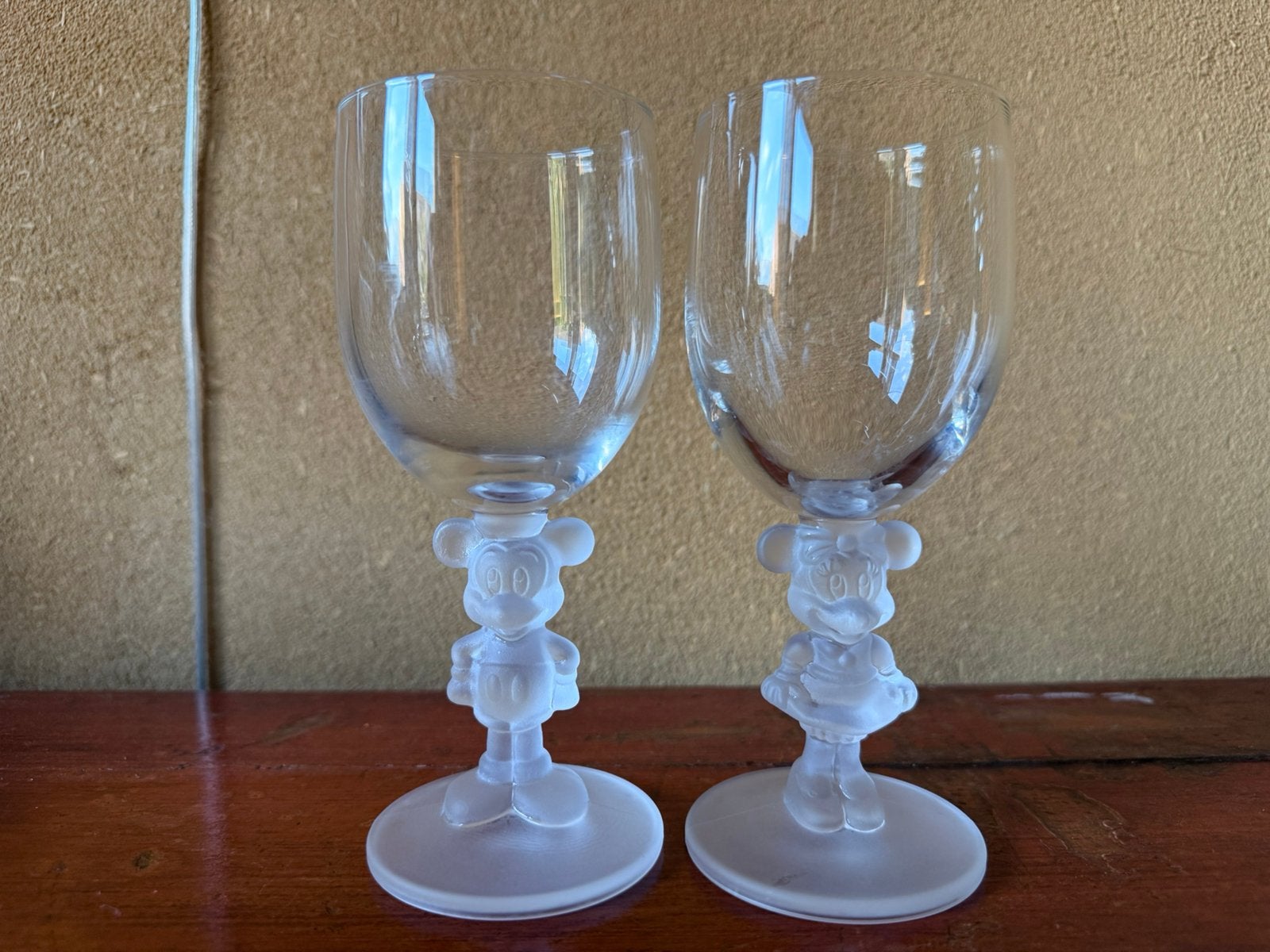 Walt Disney - mickey en minnie mouse wijnglazen set, Ophalen of Verzenden
