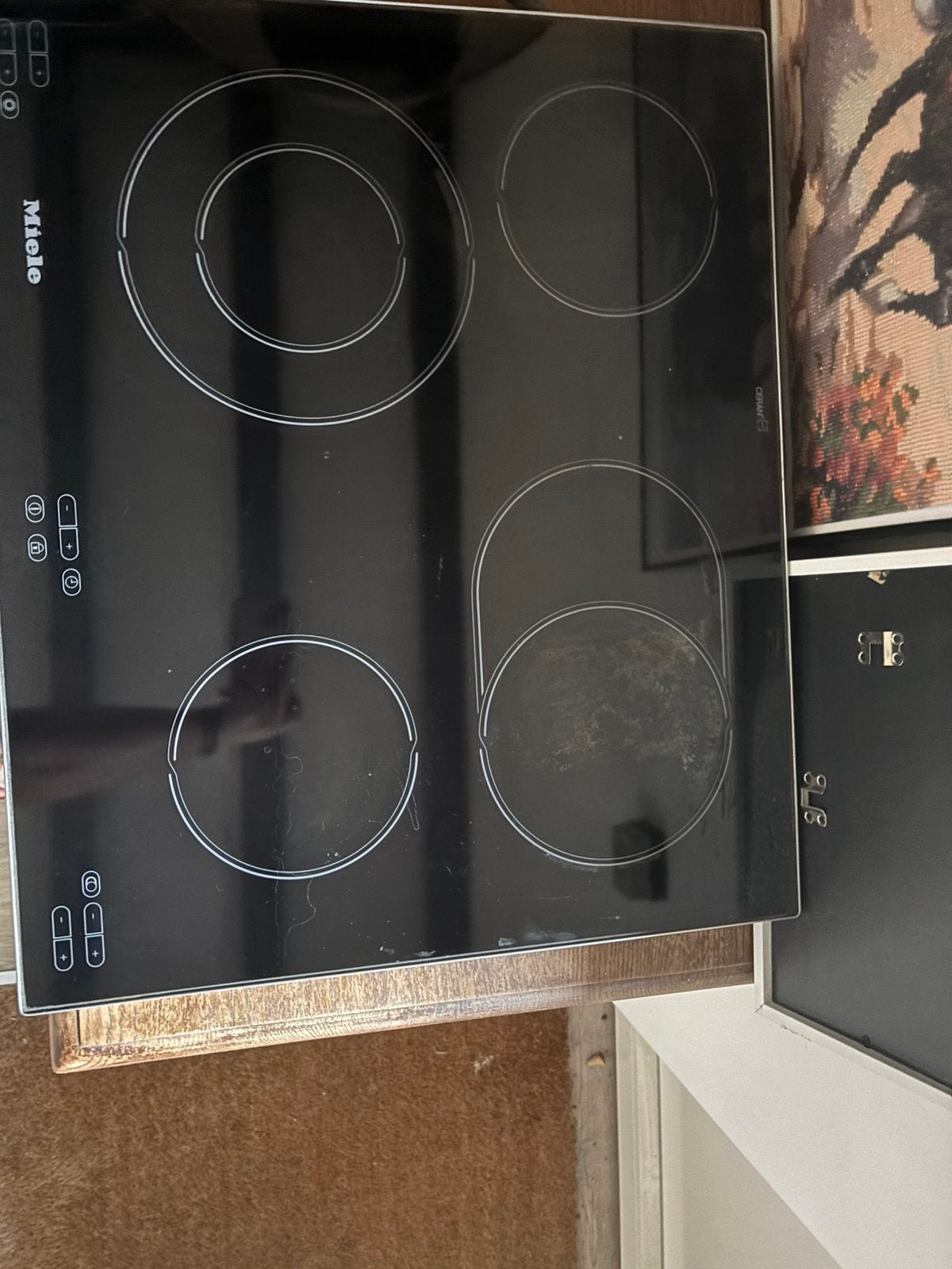 Miele kookplaat, Enlèvement, Utilisé